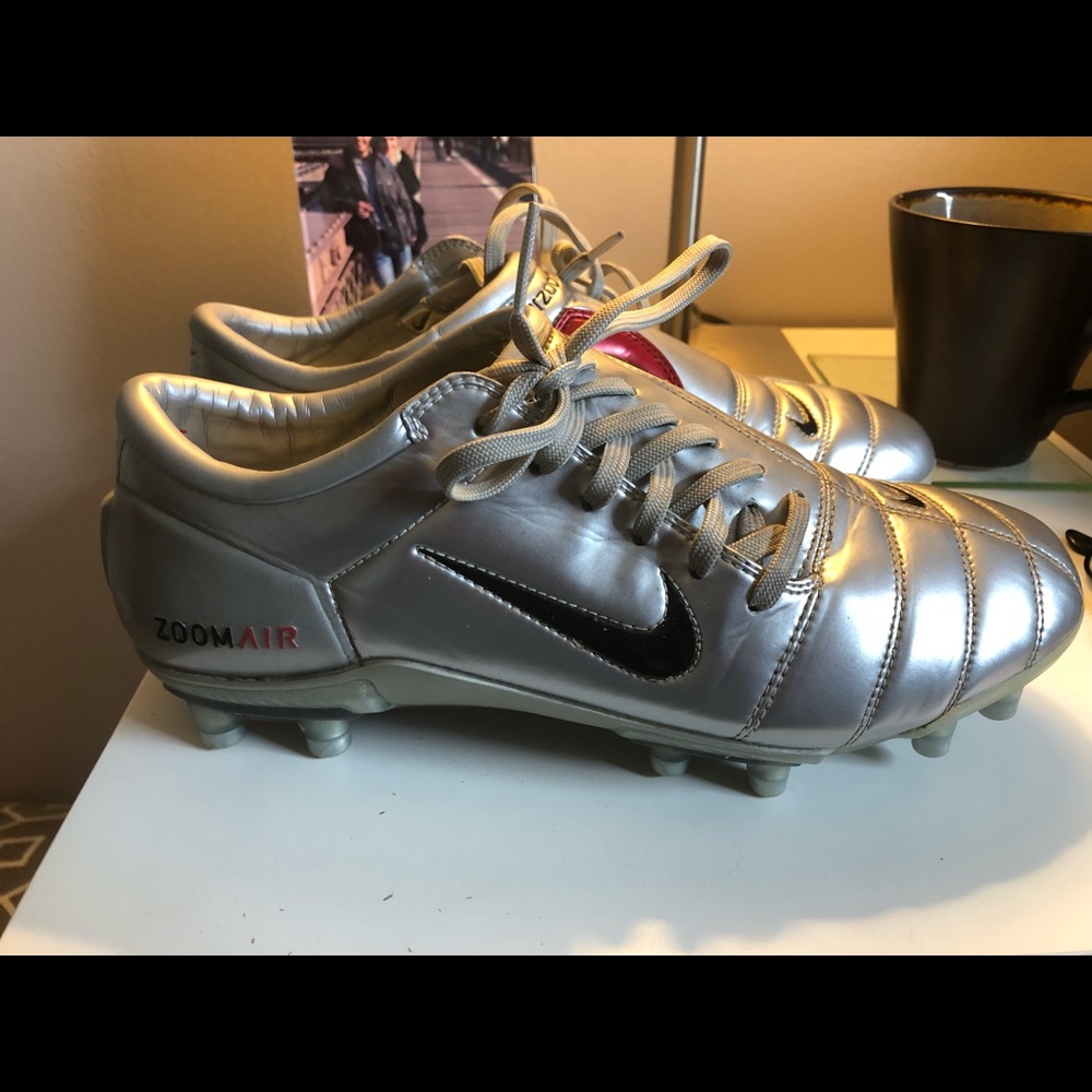 Total 90 Soccer Cleats